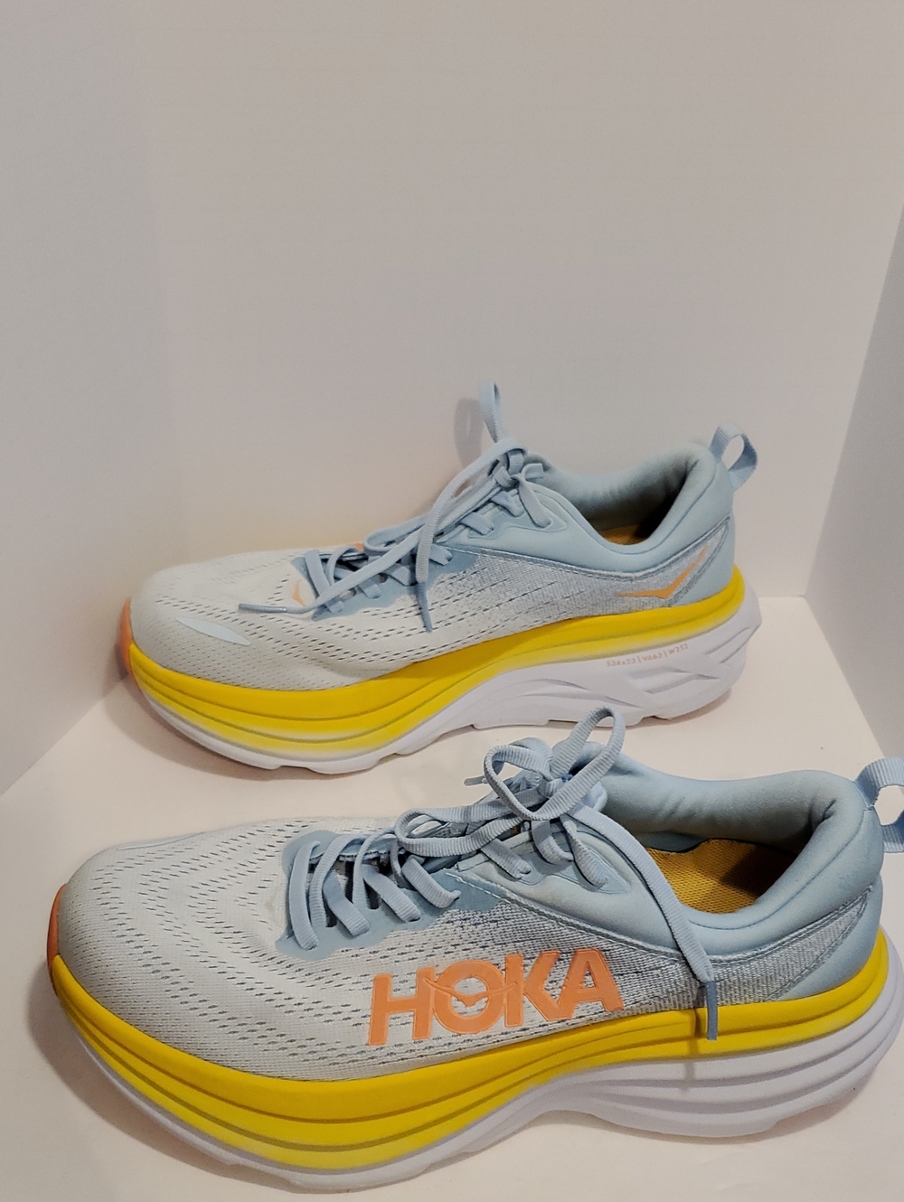Hoka Bondi 8 Women's Running Shoe Sneaker In Summer Song Country Air Size 8.5D - Picture 5 of 9